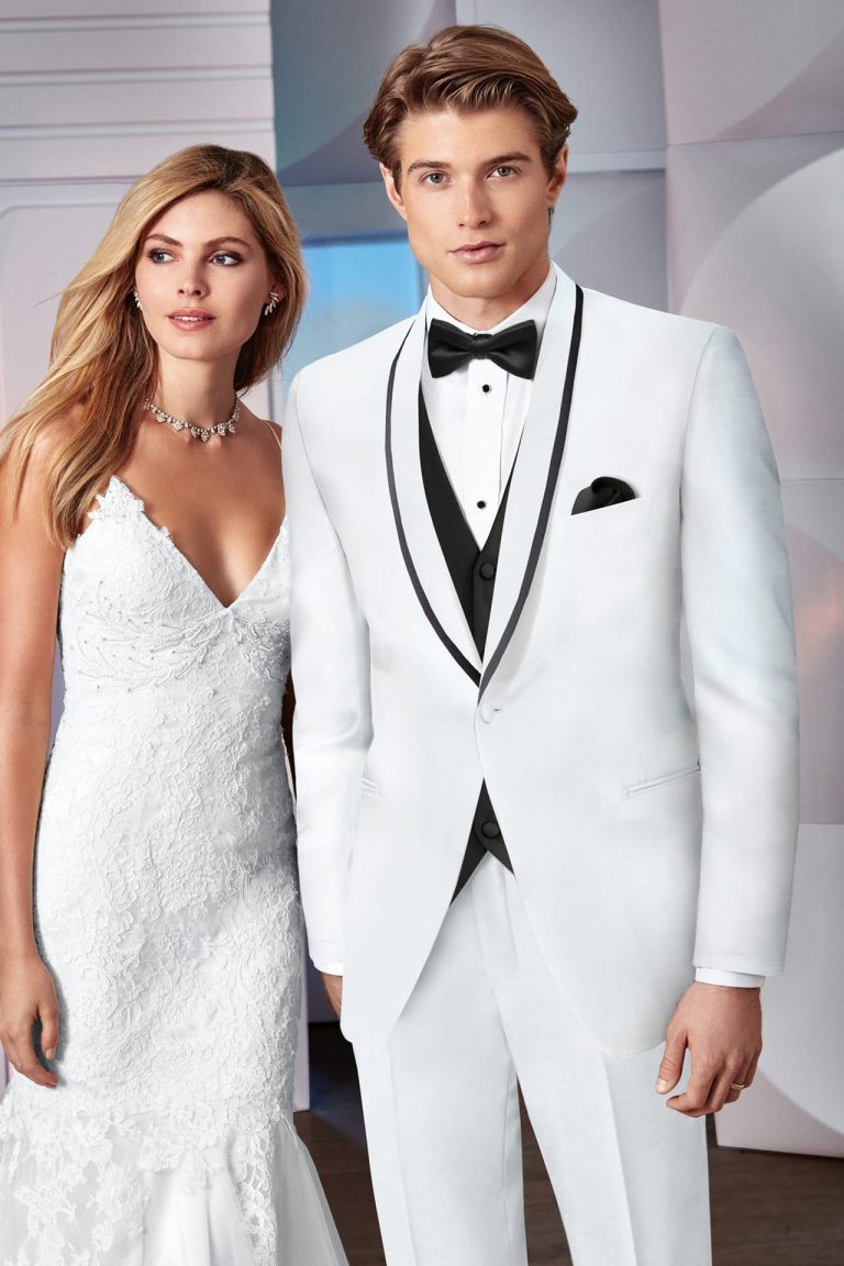 Majestic Tuxedos Suits and Tuxedos in Houston Texas